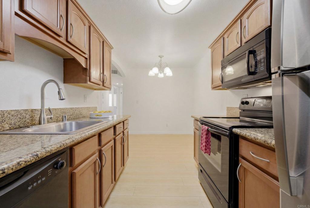 4465 Home Ave 1 Property Photo 6