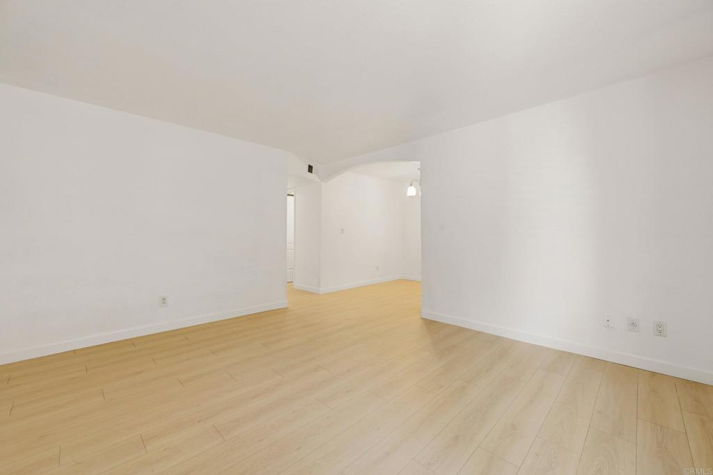 4465 Home Ave 1 Property Photo 11