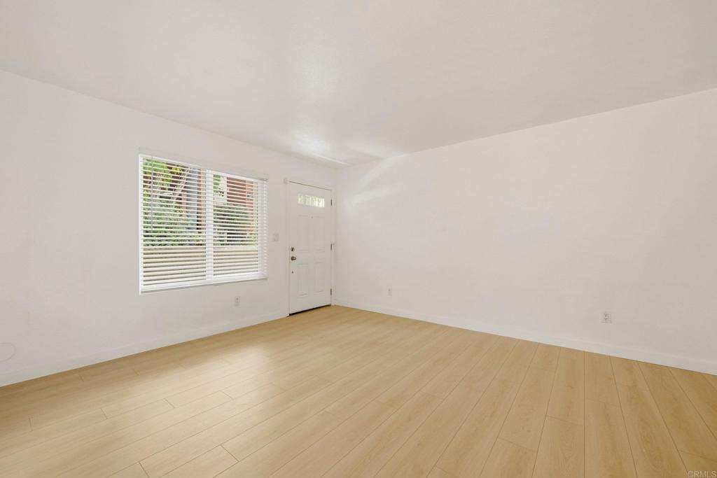 4465 Home Ave 1 Property Photo 12