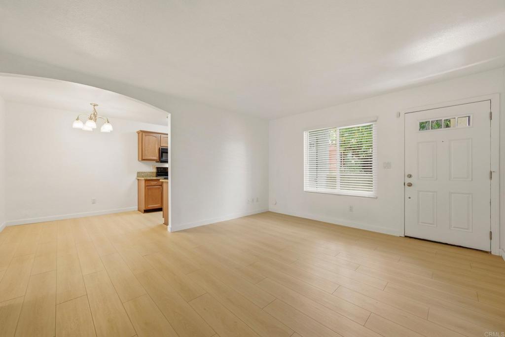 4465 Home Ave 1 Property Photo 13