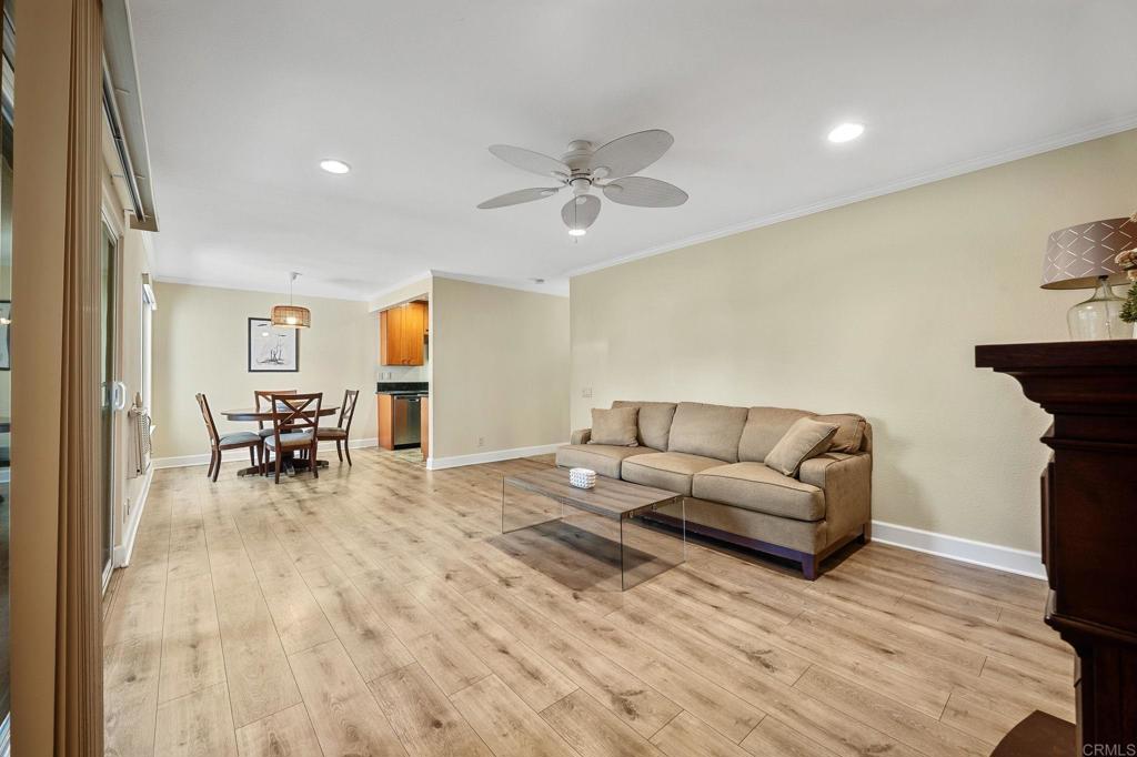 8548 Via Mallorca E Property Photo 5