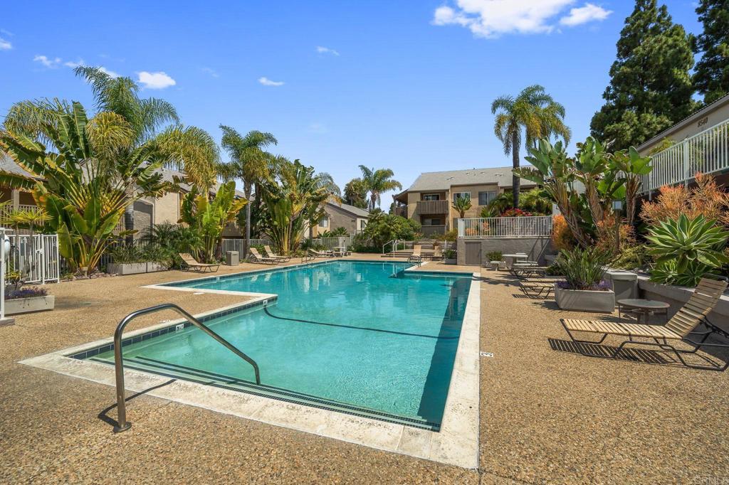 8548 Via Mallorca E Property Photo 27