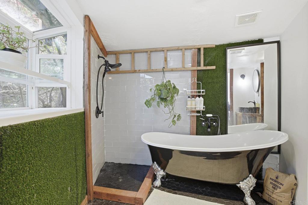 170 Diana Street Property Photo 22