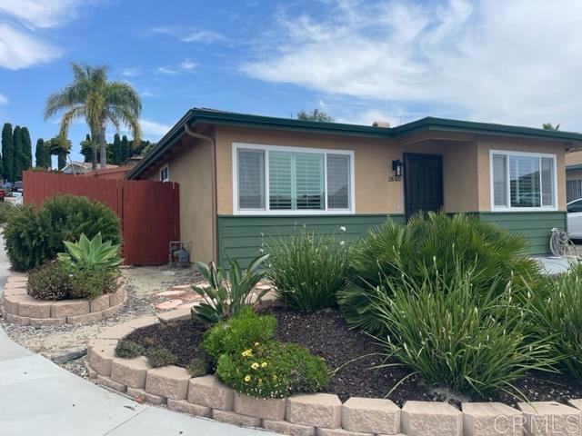 3640 Mira Pacific Dr Property Photo 1