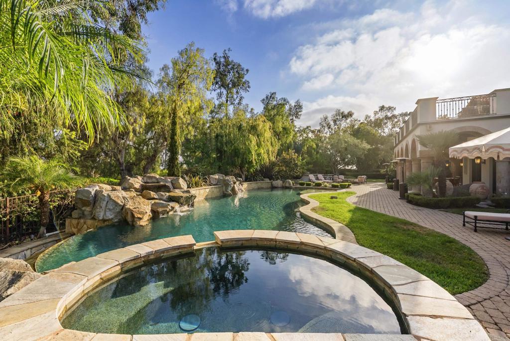6749 Calle Ponte Bella Property Photo 16