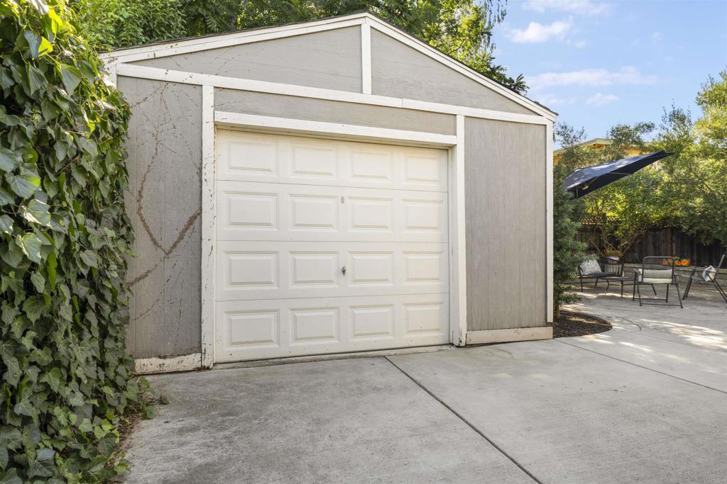 2776 Santa Clara Way Property Photo 28