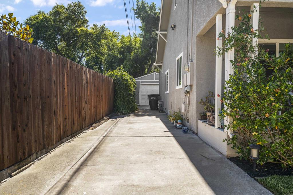 2776 Santa Clara Way Property Photo 29
