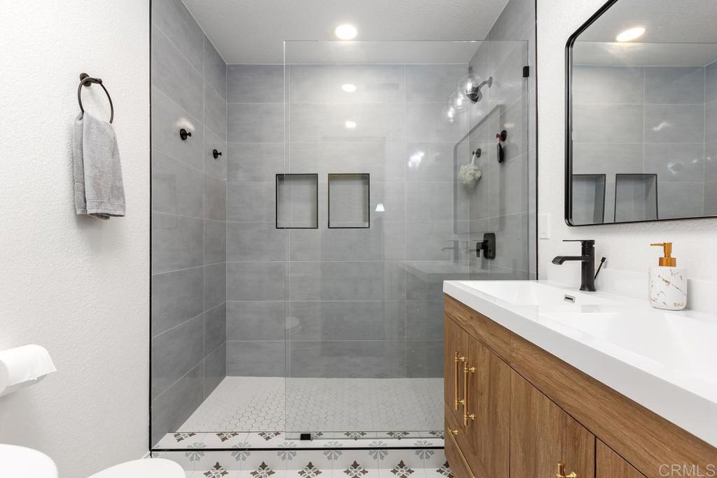 9924 Via Monzon Property Photo 18
