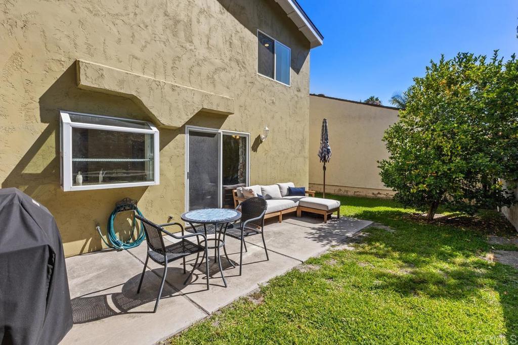 9924 Via Monzon Property Photo 28