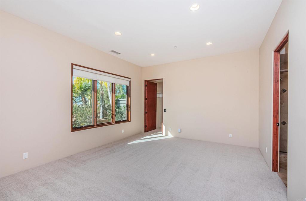 2362 Edgehill Road Property Photo 46