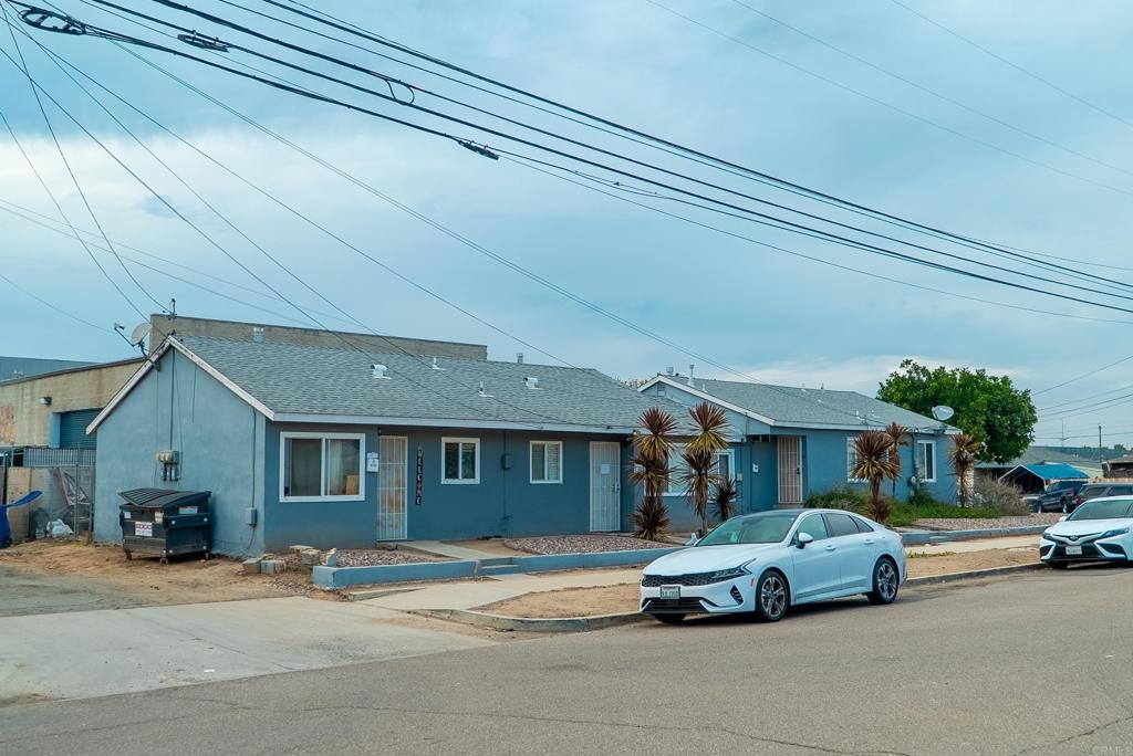 1704 B Avenue Property Photo 2