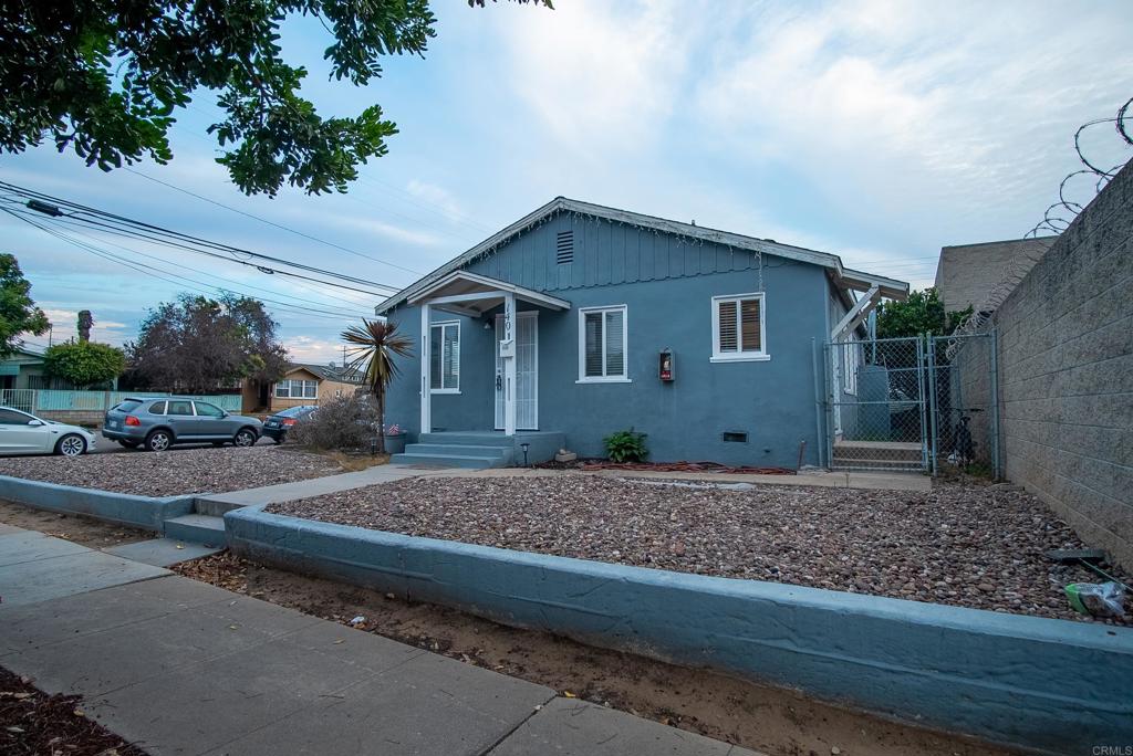 1704 B Avenue Property Photo 7