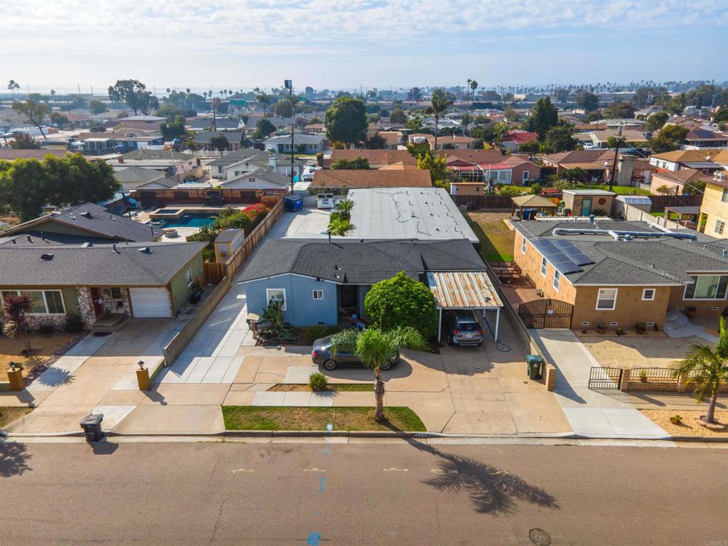 678 Jefferson Avenue Property Photo 3