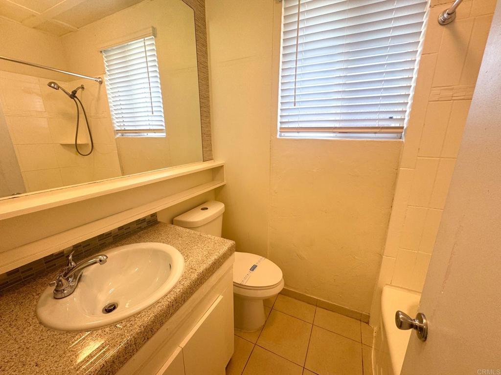 678 Jefferson Avenue Property Photo 12