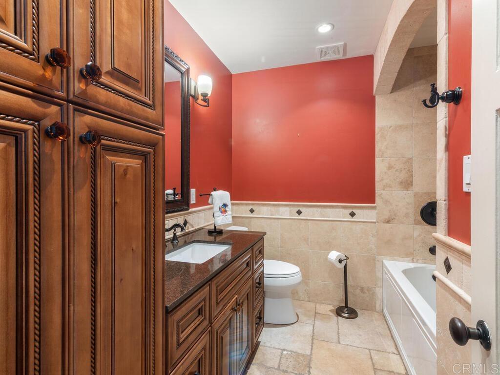 4839 Winona Avenue Property Photo 20
