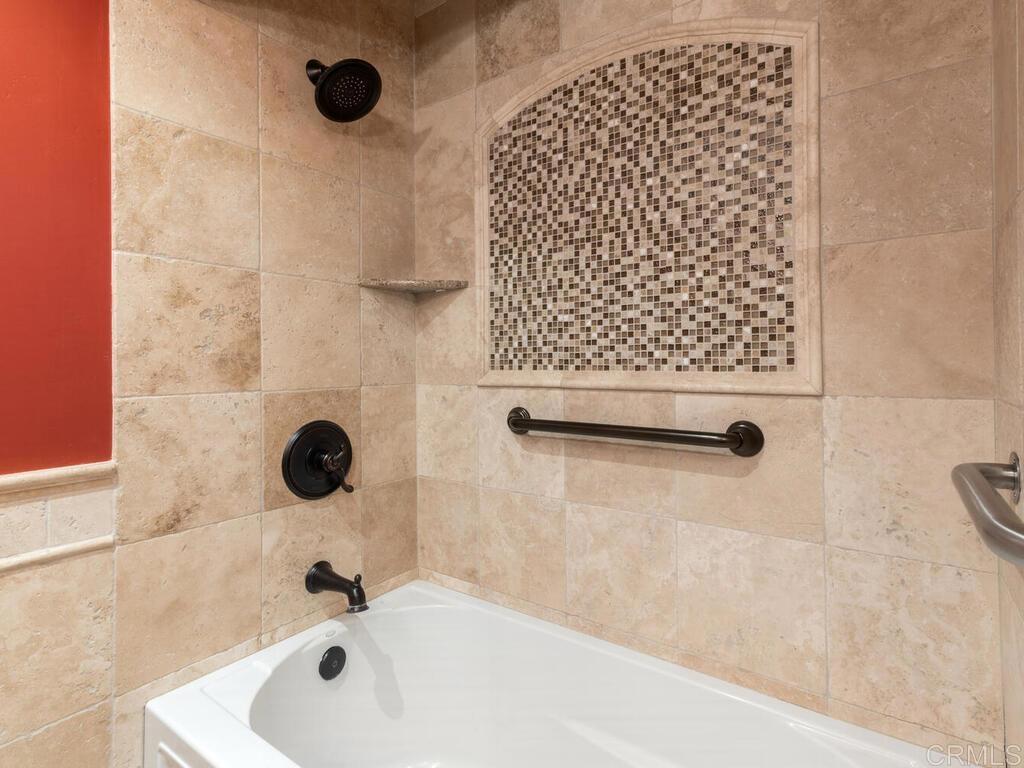 4839 Winona Avenue Property Photo 21