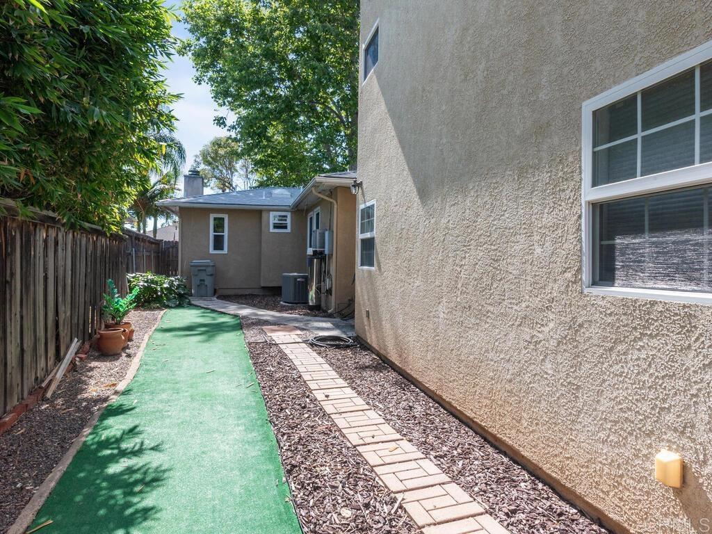 4839 Winona Avenue Property Photo 27