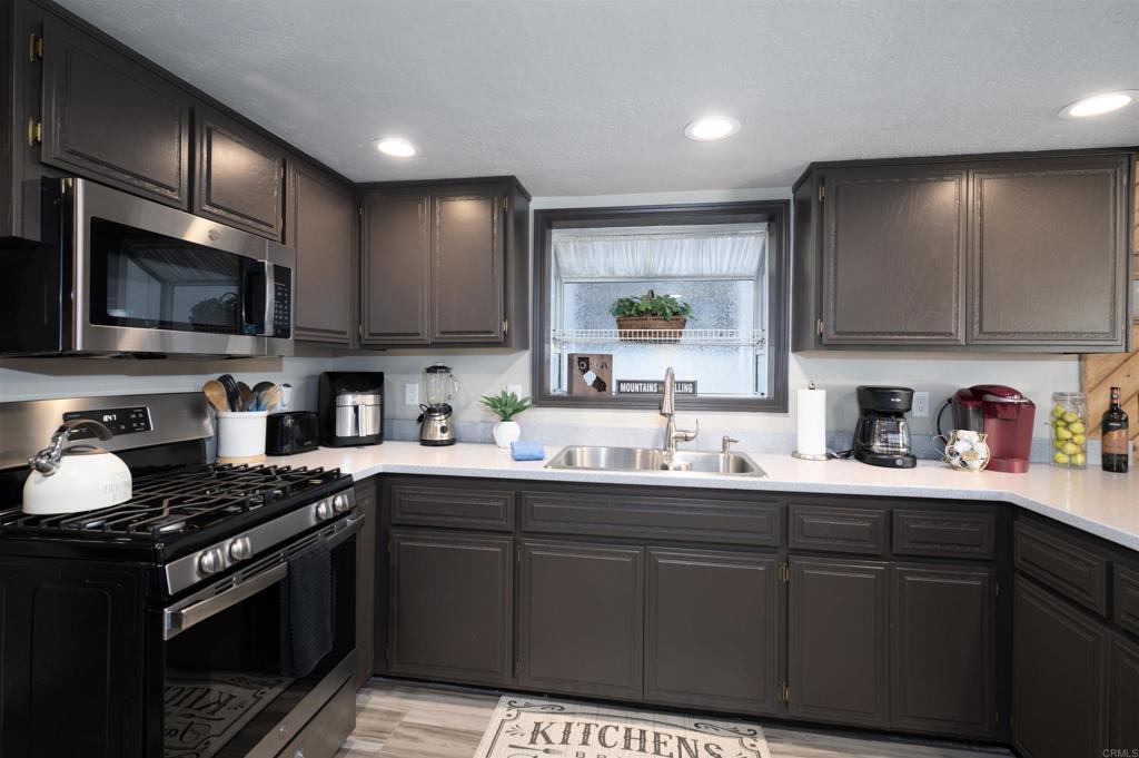 40176 Esterly Ln Property Photo 10