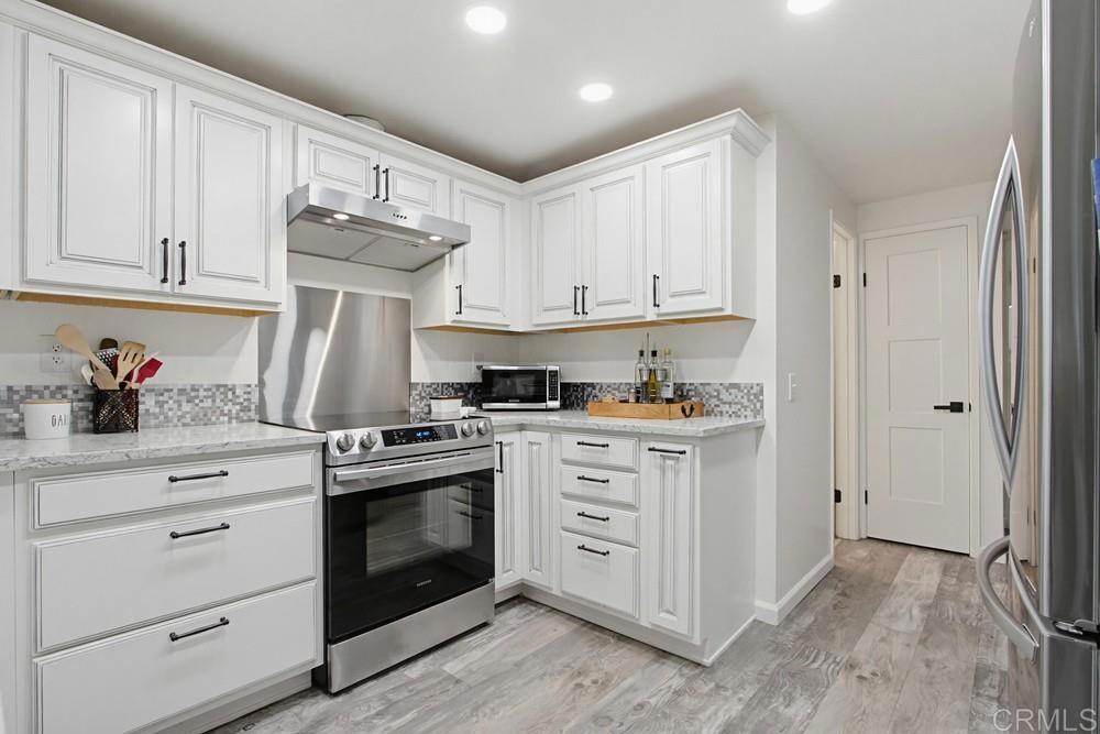 4608 Driftwood Circle Property Photo 12