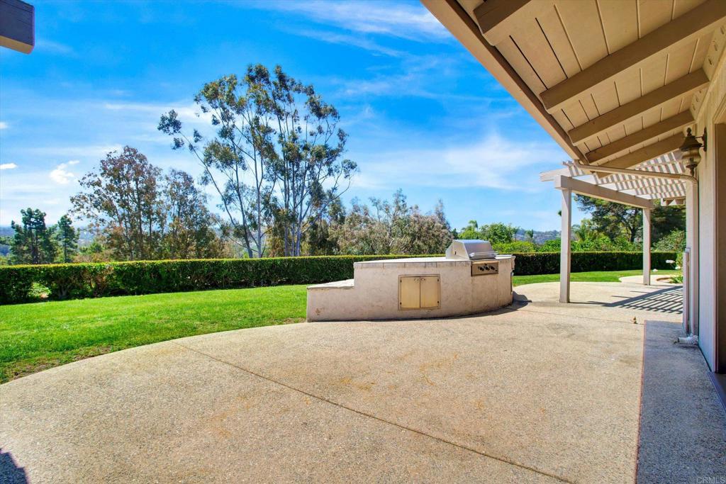 16850 Los Morros Property Photo 13