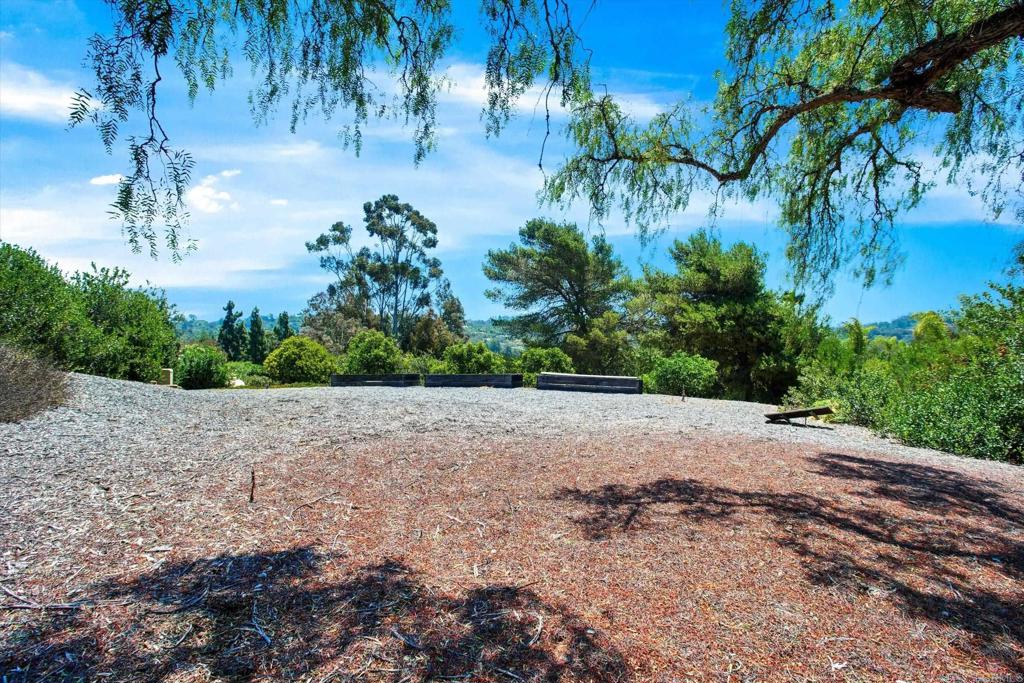 16850 Los Morros Property Photo 17