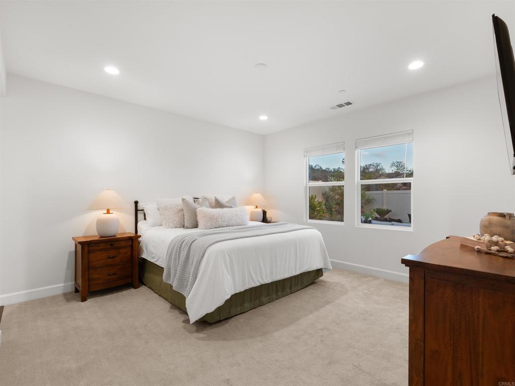 909 Woodhaven Road Property Photo 18