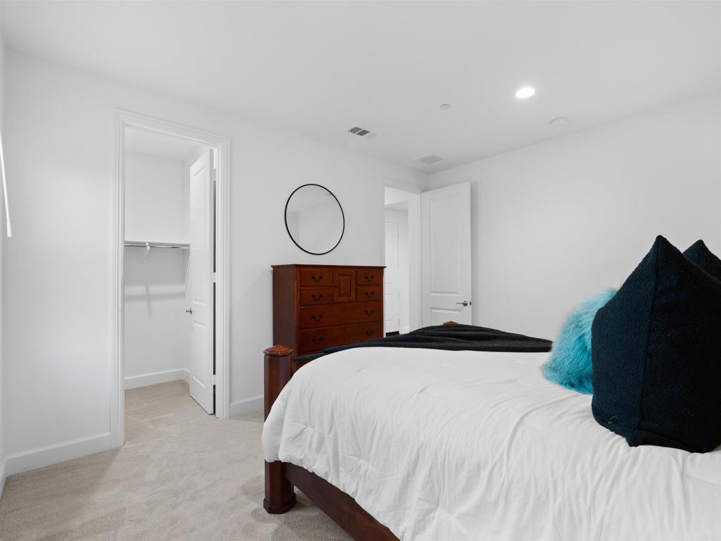 909 Woodhaven Road Property Photo 24