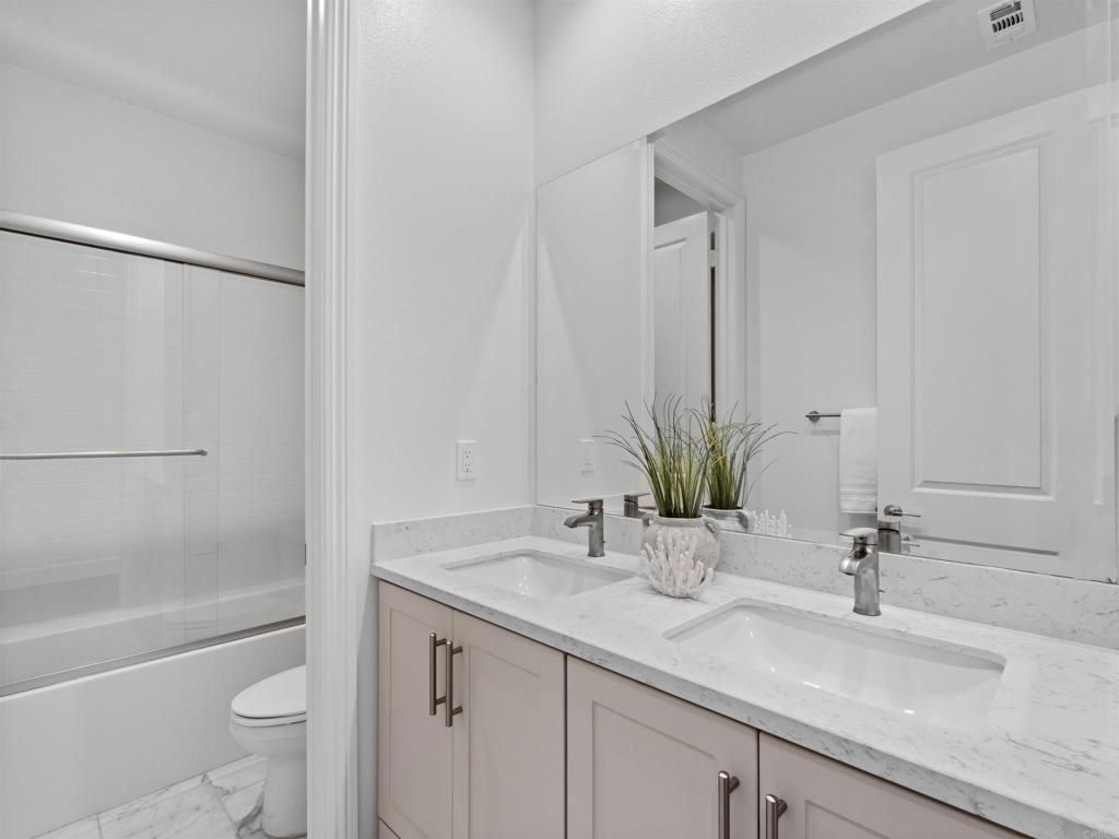 909 Woodhaven Road Property Photo 28