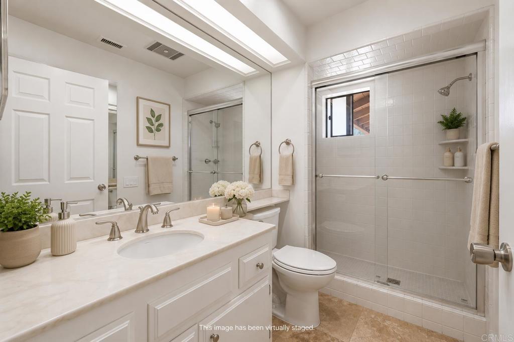 6137 Paseo Delicias Property Photo 30