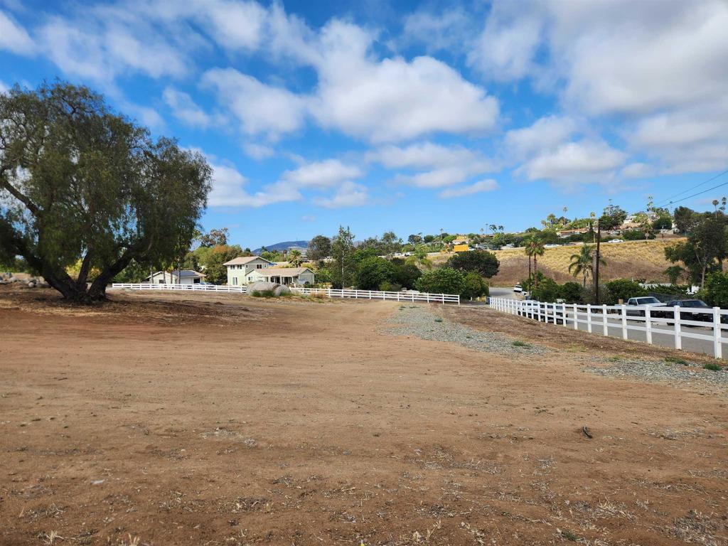1060 Crest View Rd Property Photo 17