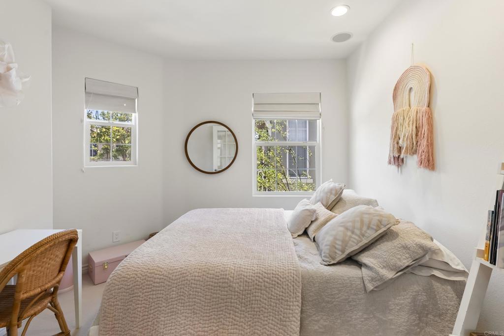 572 Beach St. Property Photo 7