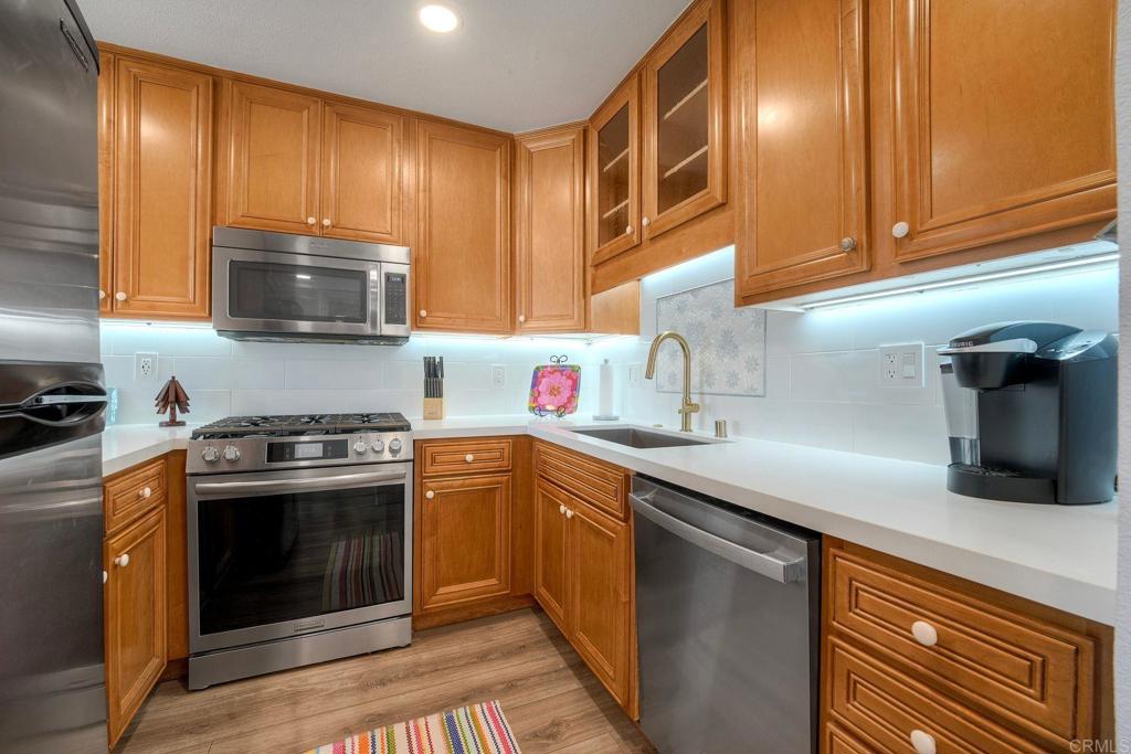 7509 Draper Ave Property Photo 10