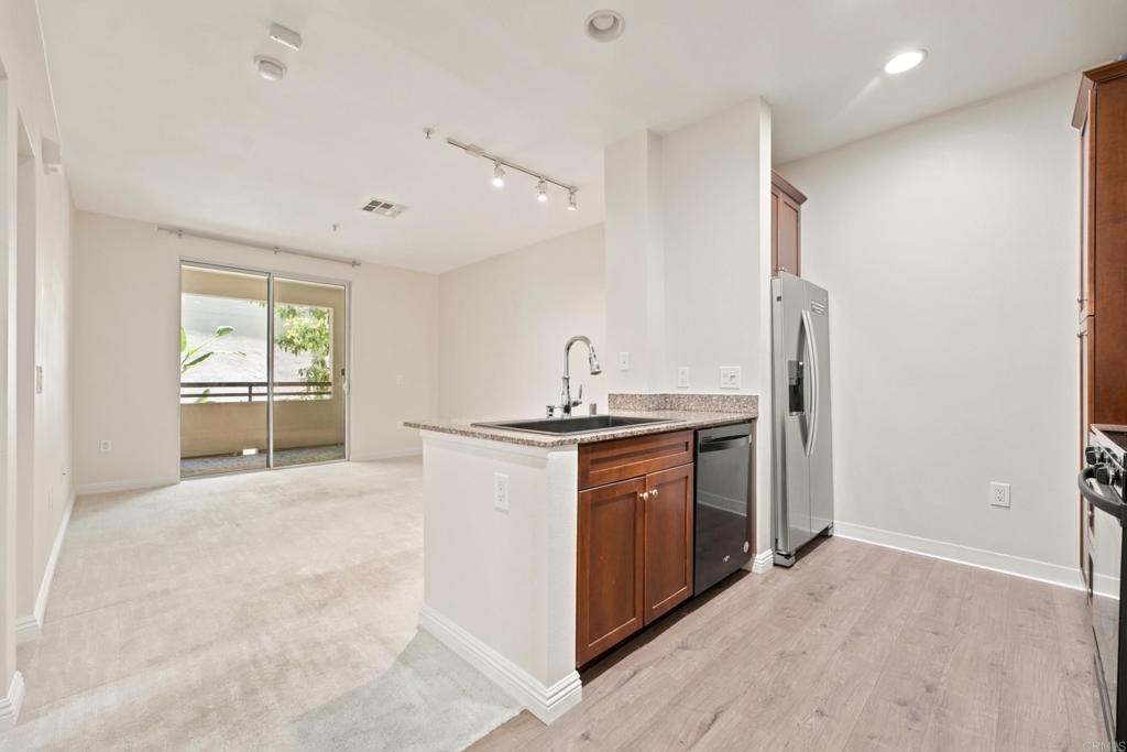 2219 Scholarship Property Photo 3