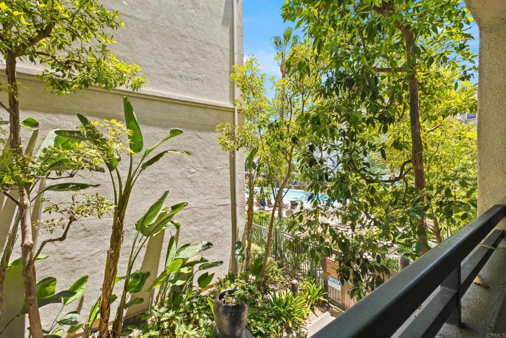 2219 Scholarship Property Photo 9
