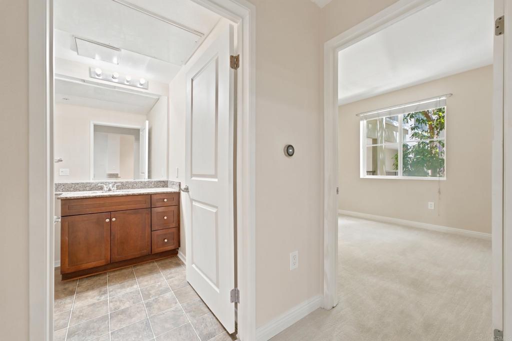 2219 Scholarship Property Photo 10