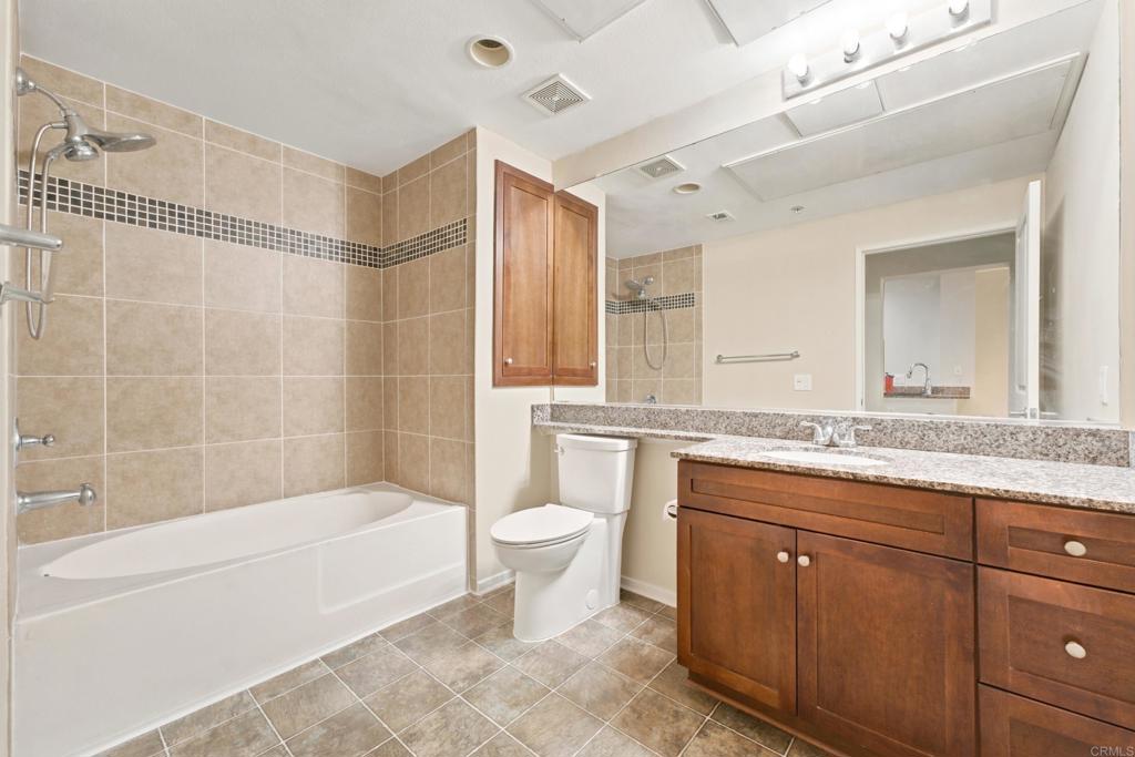 2219 Scholarship Property Photo 13