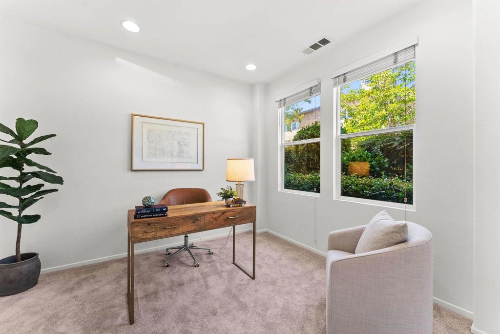 1271 Elfin Forest Road E Property Photo 4