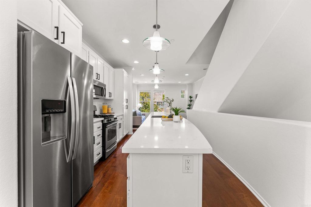 1271 Elfin Forest Road E Property Photo 12