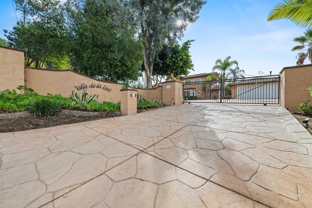 11535 Alps Way Property Photo 36