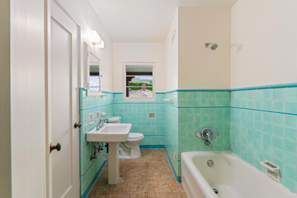 1406 La Jolla Knoll Property Photo 18