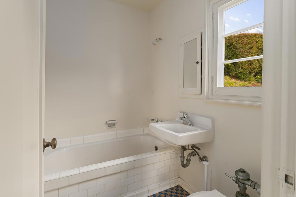 1406 La Jolla Knoll Property Photo 28
