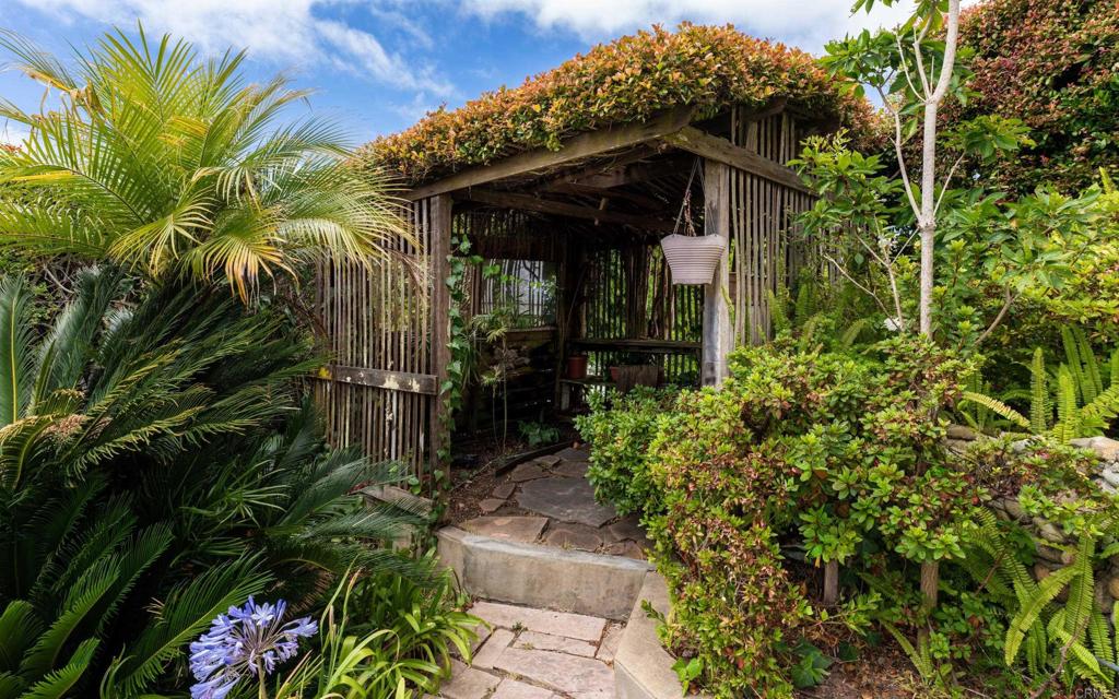 1406 La Jolla Knoll Property Photo 48