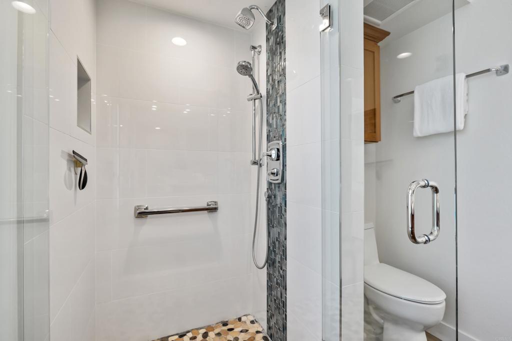 940 Sealane Drive 7 Property Photo 14
