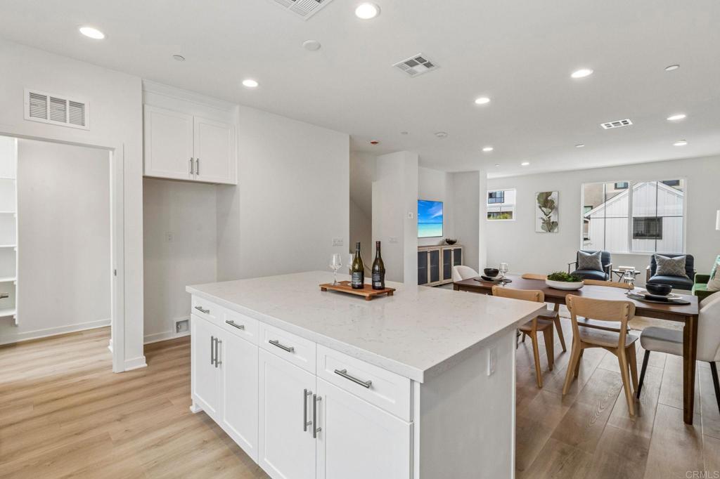 2572 Delphinium Lane Property Photo 11