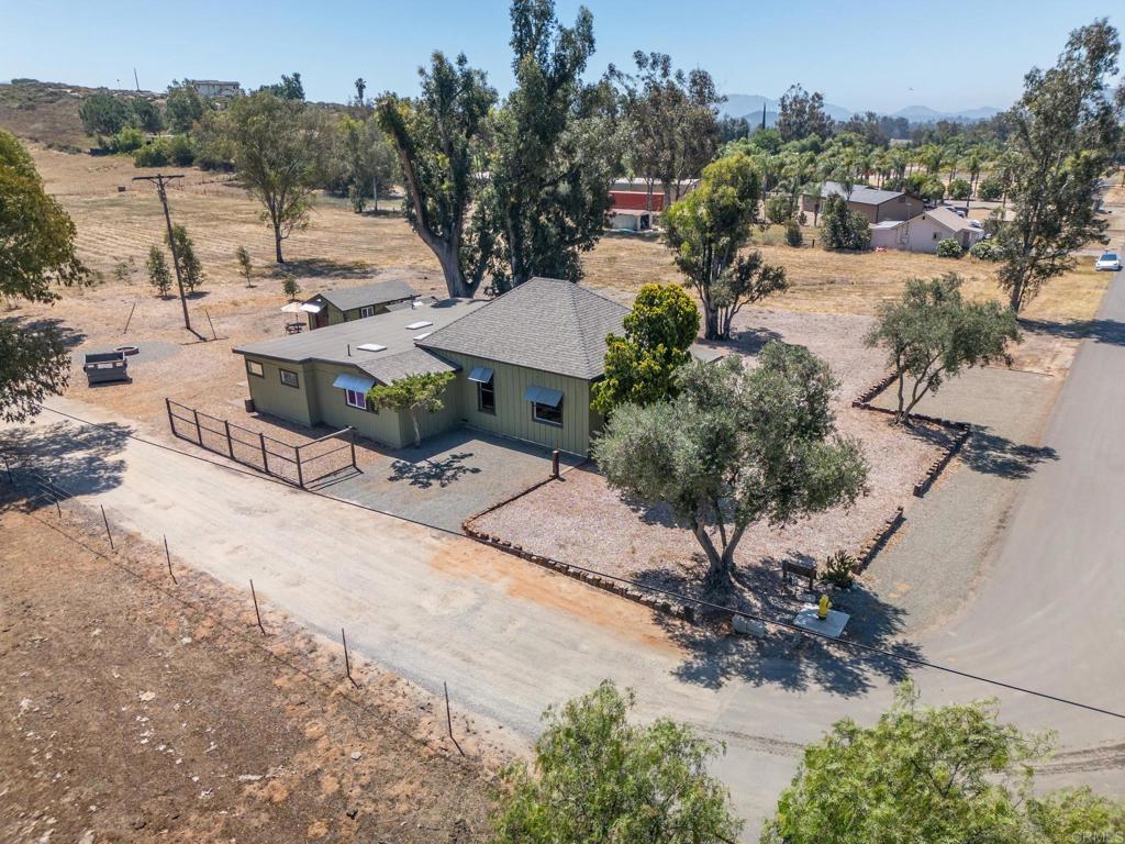 1077 Montecito Way Property Photo 1