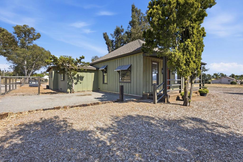 1077 Montecito Way Property Photo 33