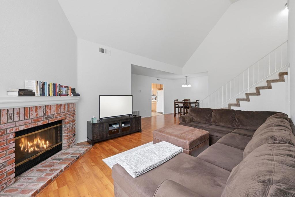 2633 Regent Road Property Photo 2