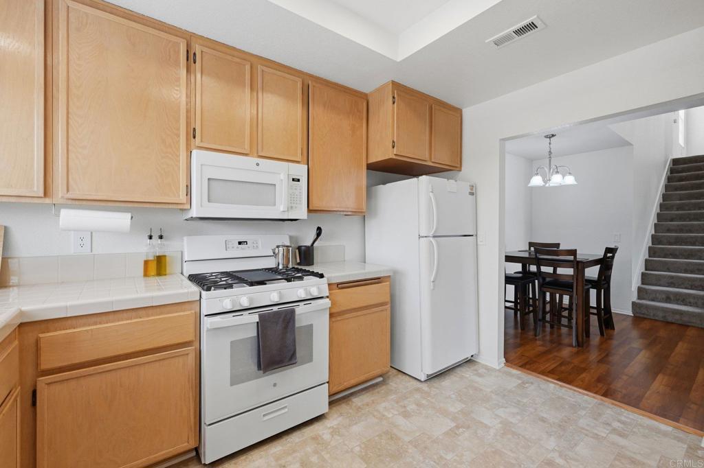 2633 Regent Road Property Photo 8