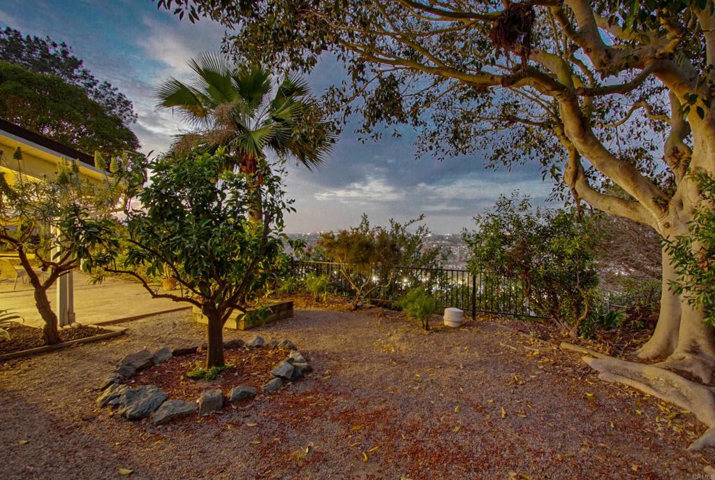 5605 Soledad Mountain Rd Property Photo 6