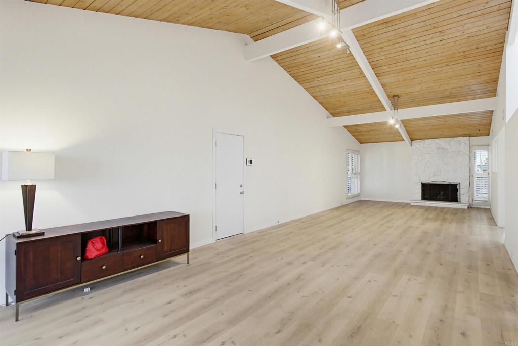 5605 Soledad Mountain Rd Property Photo 13